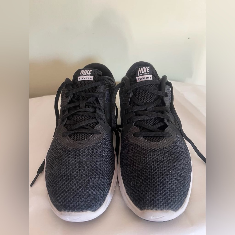 Nike Black Athletic Shoes with Breathable Mesh Design